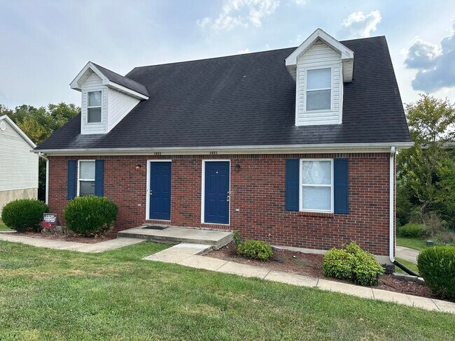 Primary Photo - 1021 Excel Ct