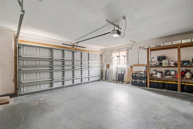 Building Photo - 1025 Wentworth Ct