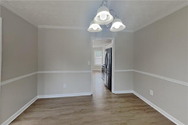 Building Photo - 2882 Manor Glen Ln NW