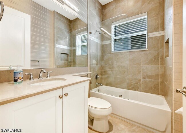 Building Photo - 28496 Burano Dr