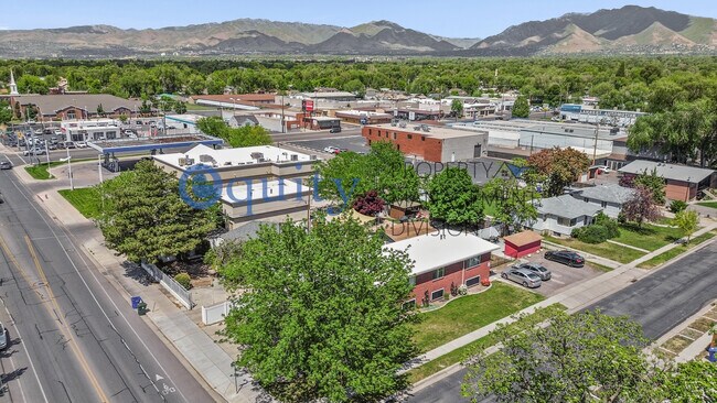 Building Photo - 311-3360 3360 S