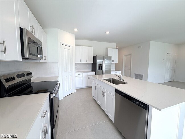 Building Photo - 17340 Cantu Ct