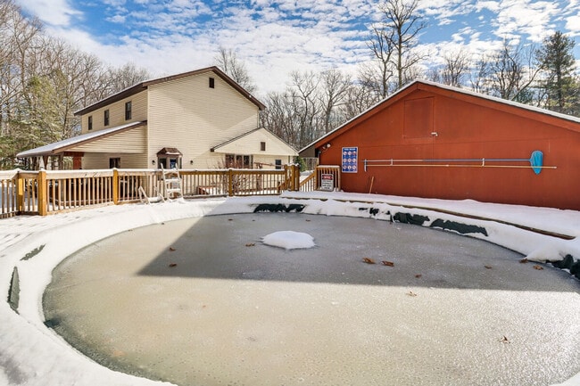 Building Photo - 353 Cherry Lane Rd