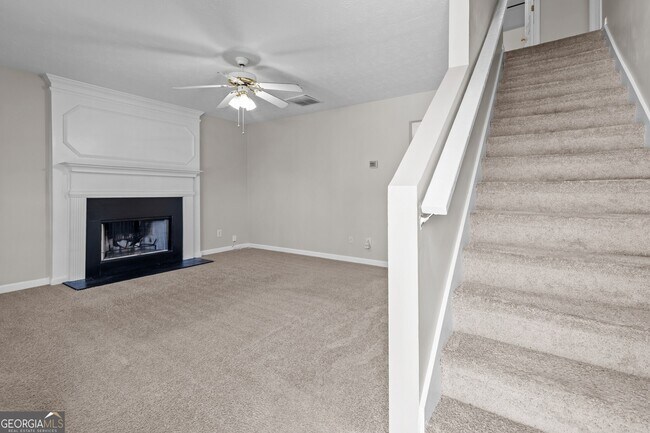 Building Photo - 2284 Oakland Spring Dr