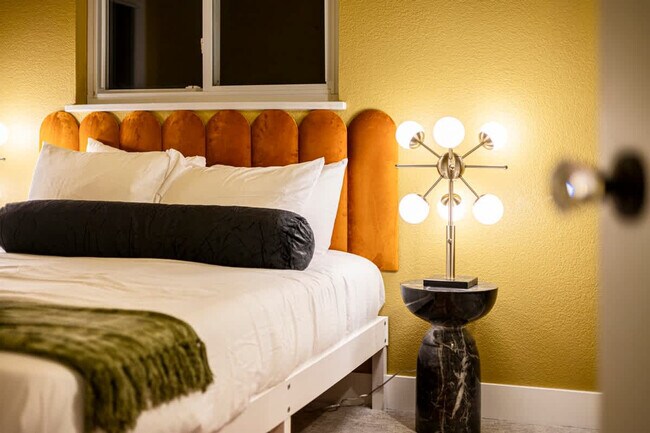 Building Photo - 12080 W 32nd Dr