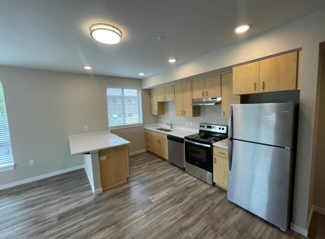 Building Photo - The Alturas