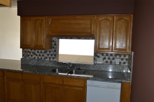 Building Photo - 10538 Long River Dr