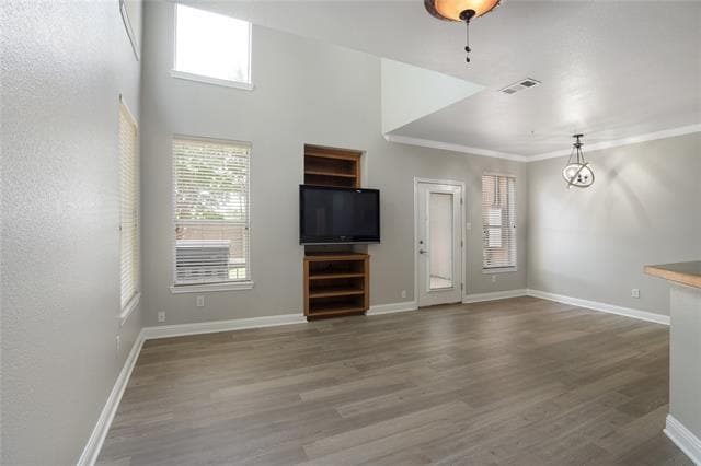 Building Photo - 613 Jamboree Way