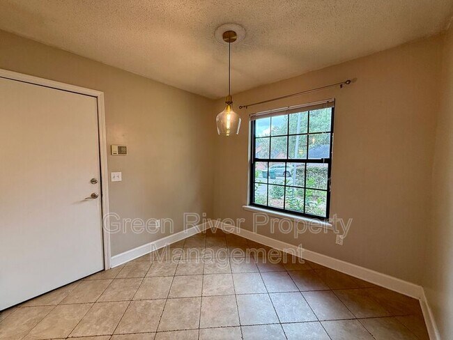 Building Photo - 12955 Julington Ridge Dr E