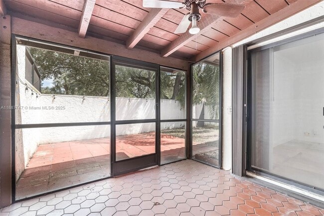 Building Photo - 11135 SW 134th Ct