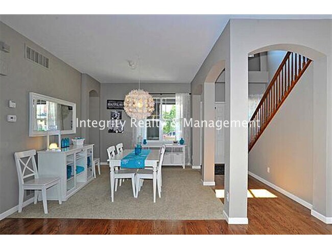 Building Photo - 3367 Fantasy Pl