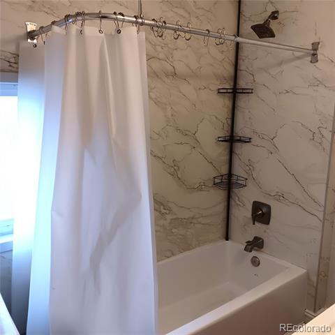 Building Photo - 184 N 9th Ave