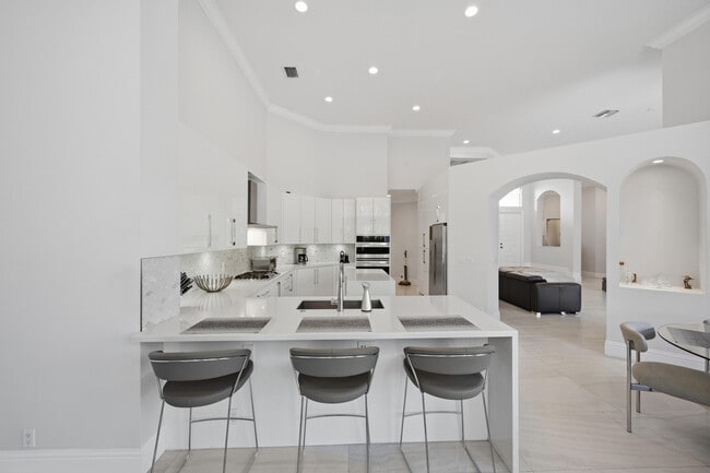 Building Photo - 5006 NW 24th Cir