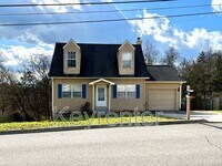 Building Photo - 6018 Waterbury Ln