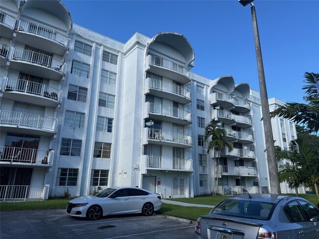 Building Photo - 494 NW 165th St