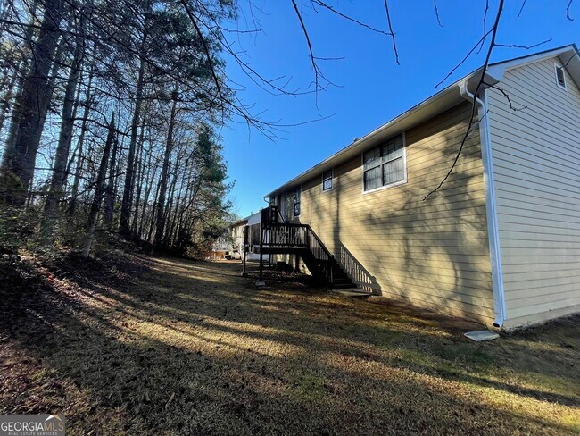 Building Photo - 6205 Littleton Dr
