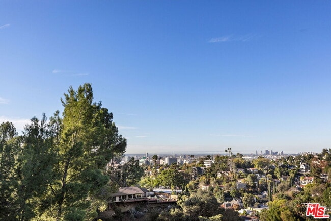 Building Photo - 5636 Tuxedo Terrace