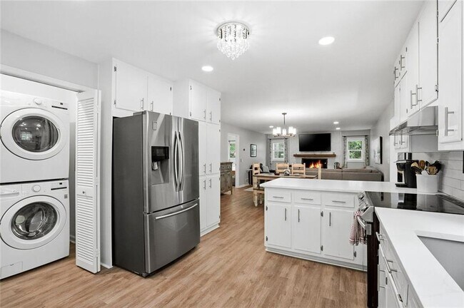 Building Photo - 112 Trout Lily Trail
