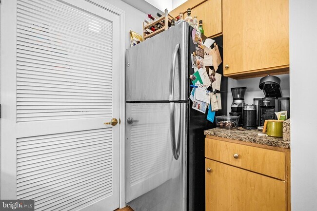 Building Photo - 631 D St NW