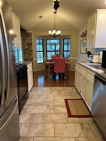 Building Photo - 2902 Rex Allen Dr