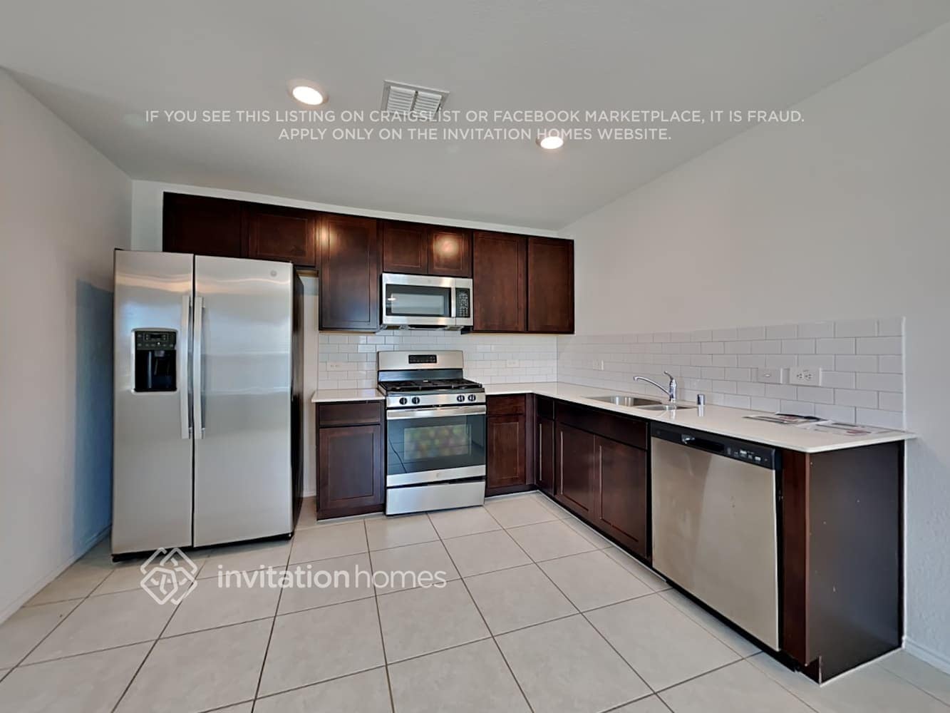 Building Photo - 3028 Wallace Wls Ct