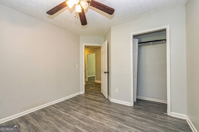 Building Photo - 227 Cranford Mill Dr