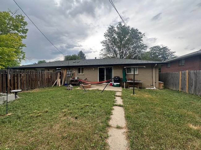 Building Photo - Updated 2BD 1Bath Home in West Loveland