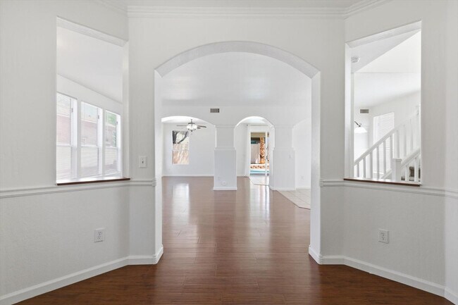 Building Photo - 13448 W Berridge Ln