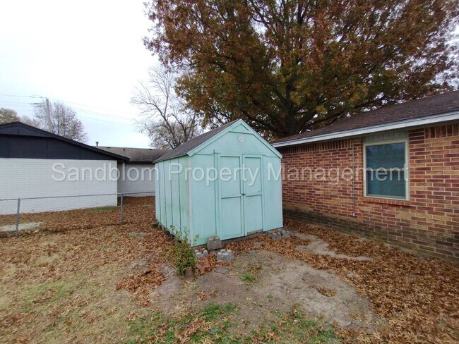 Building Photo - For Lease | Wagoner | $1,100 Rent