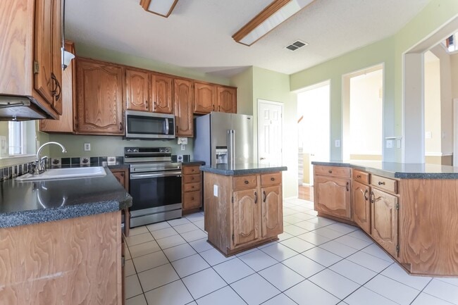 Building Photo - Spacious 3BR Frisco Home | Open Floor Plan | Private Backyard | Top Schools