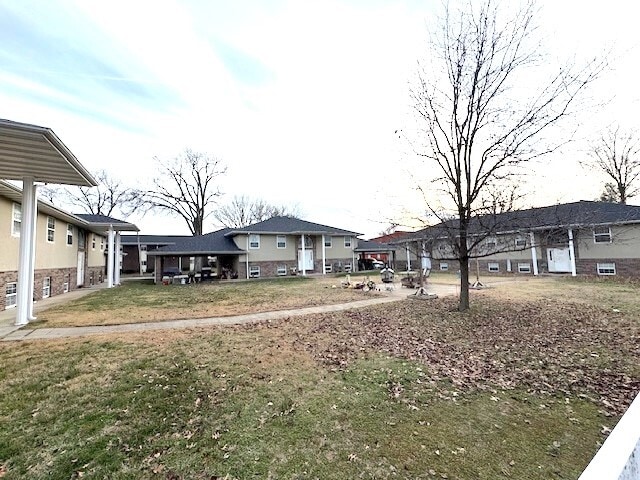 Building Photo - 1315 Main St