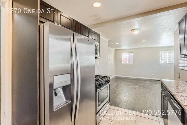 Building Photo - 3270 Oneida St