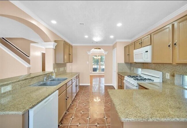 Building Photo - 8207 Aliso Canyon Ln