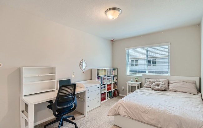 Building Photo - Bethany Beauty: Smart home w/gas range, 2 ...