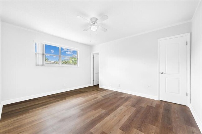 Building Photo - 11837 NW 32nd Ct