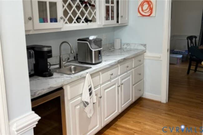 Building Photo - 504 Gaslight Dr
