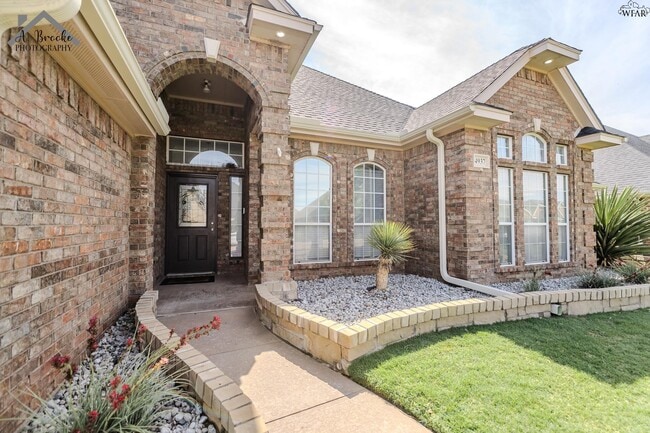 Building Photo - 4937 Silver Crest Dr