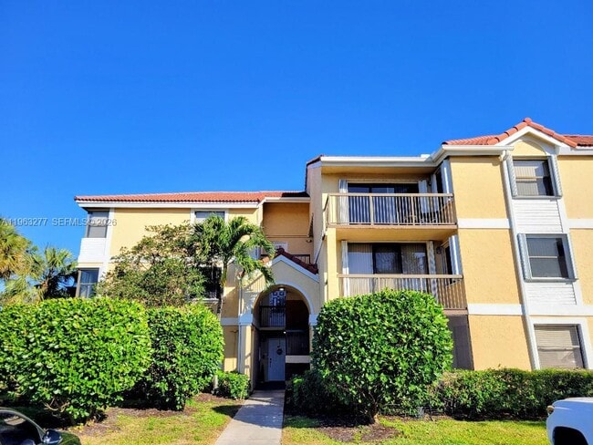 Building Photo - 5701 Riverside Dr