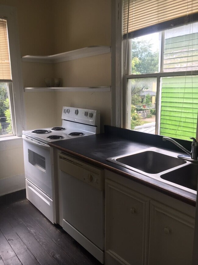 Building Photo - S. 7th Street 121