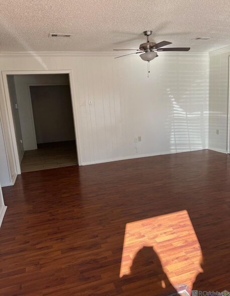 Building Photo - 5115 Woodlawn Ave
