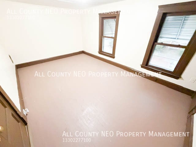Building Photo - 723 E 156th St
