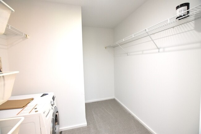 Building Photo - 1 Earhart St