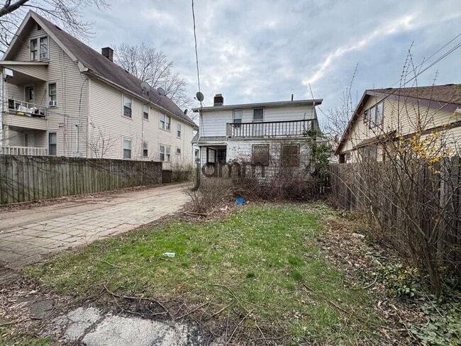 Building Photo - 3183 W 112th St