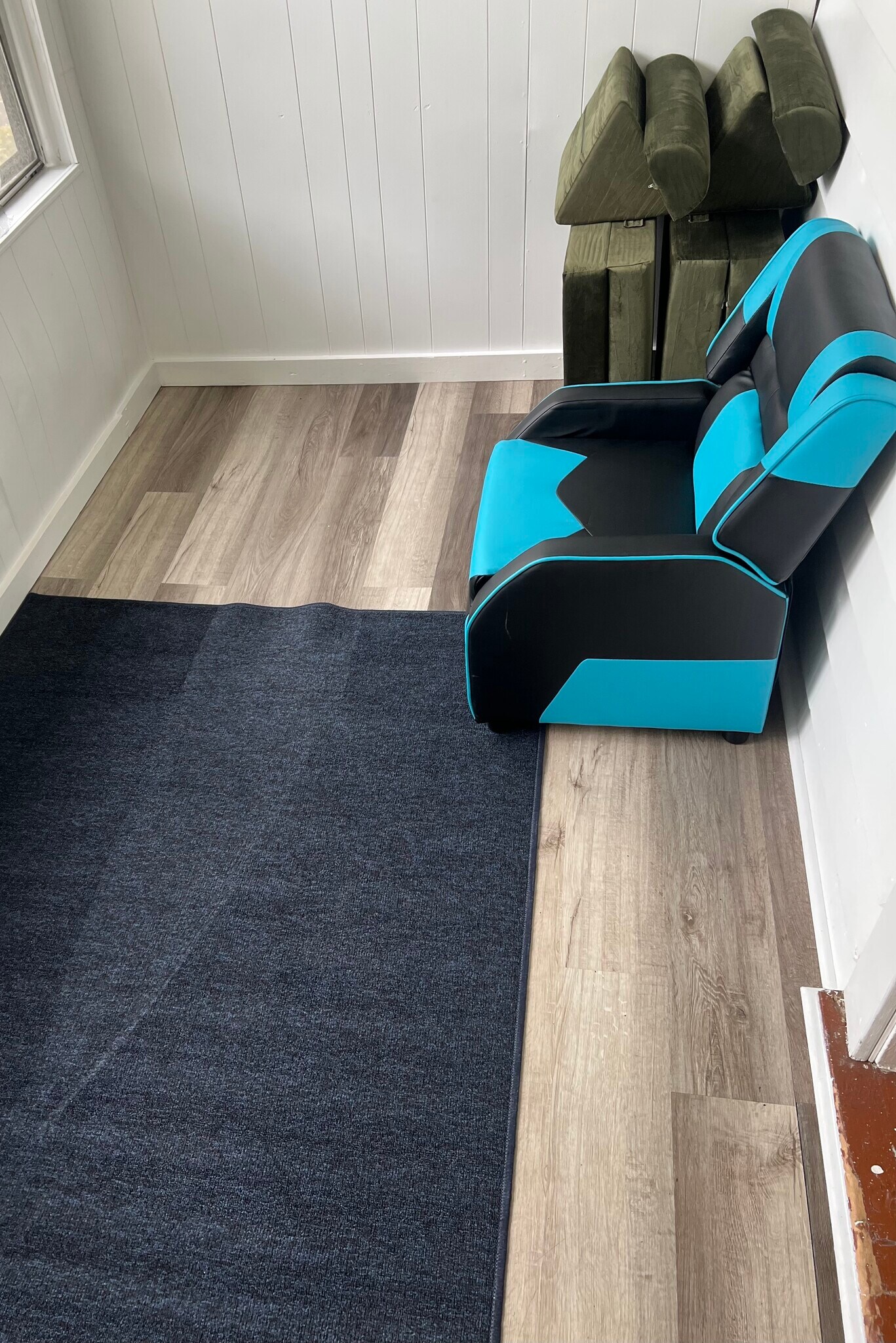 Building Photo - 160 Stafford Ave