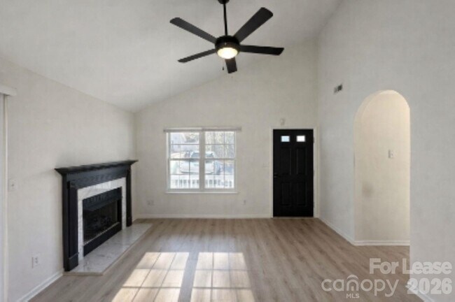 Building Photo - 3707 Silver Ore Ln