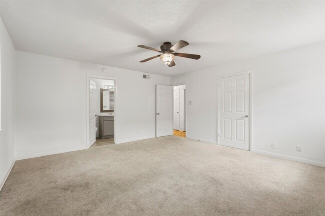 Building Photo - 1219 Wisterwood Dr