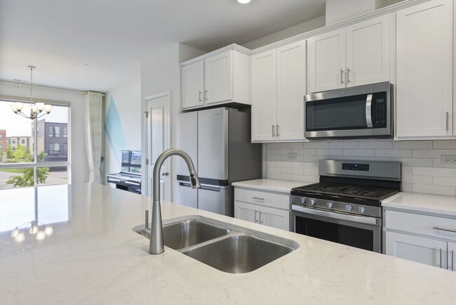 Building Photo - 1298 Catalina Ct.