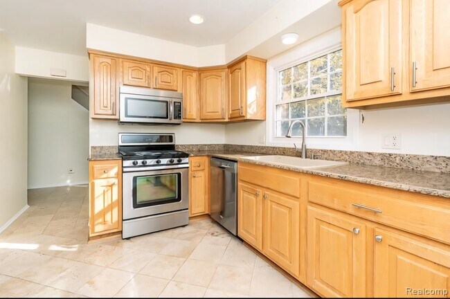 Building Photo - 1760 Trailwood Path