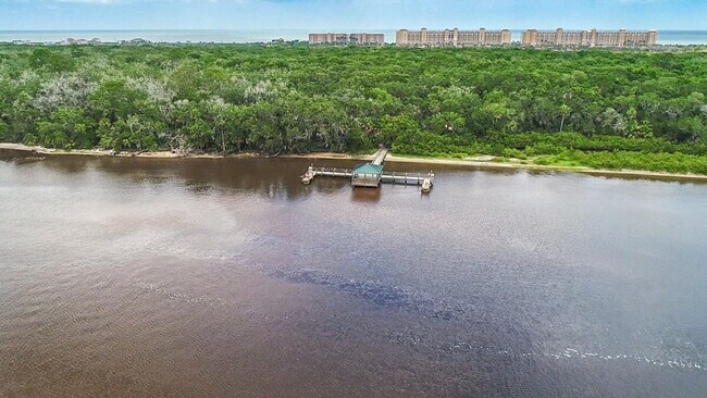 Building Photo - 110 Surfview Dr