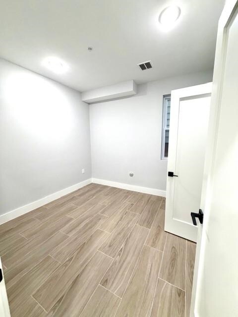 Building Photo - 443 Bergen Ave